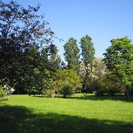Holiday Home Giaron Rosolina Bagian luar foto