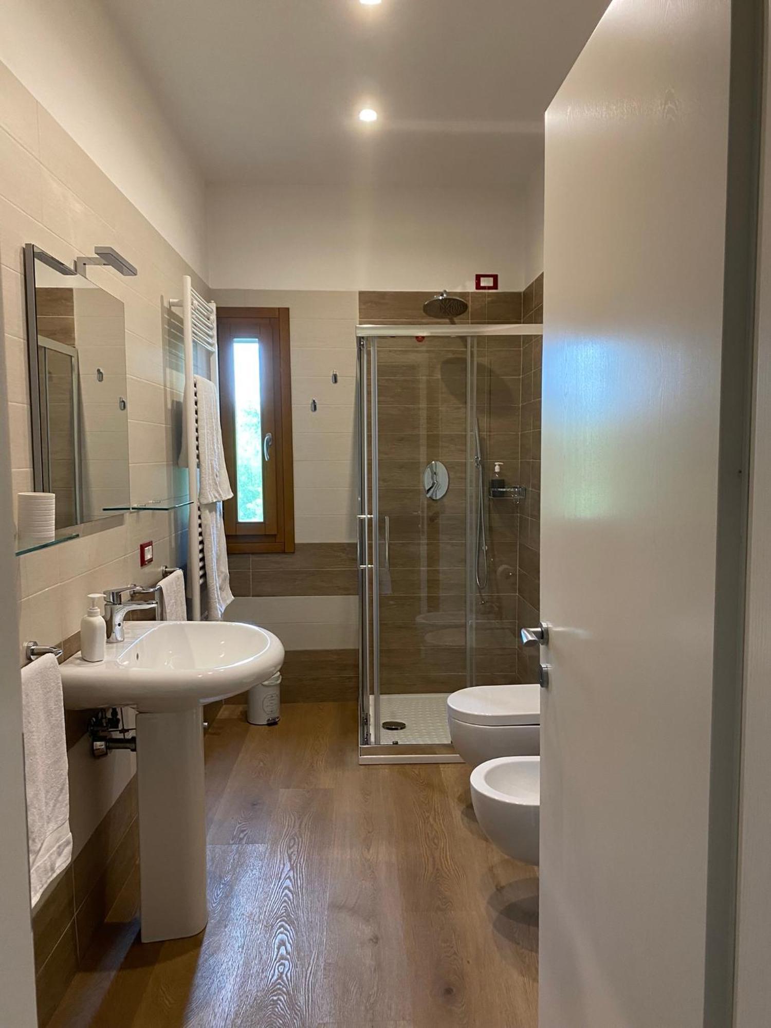 Holiday Home Giaron Rosolina Bagian luar foto